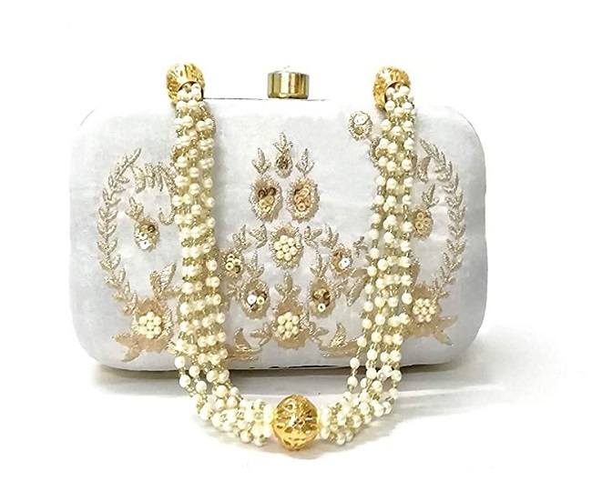 Best Clutches For Women in India (April 2023)